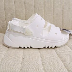 NEW‎ Crocs Hiker Xscape Sandal White Platform Women Size 11 Men Size 9